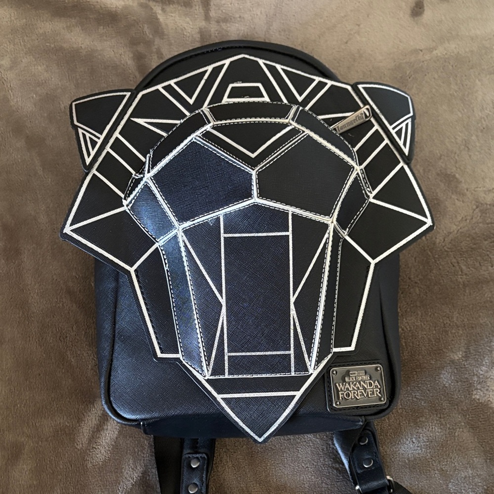 Marvel Black Panther Wakanda Forever Figural Mini Backpack